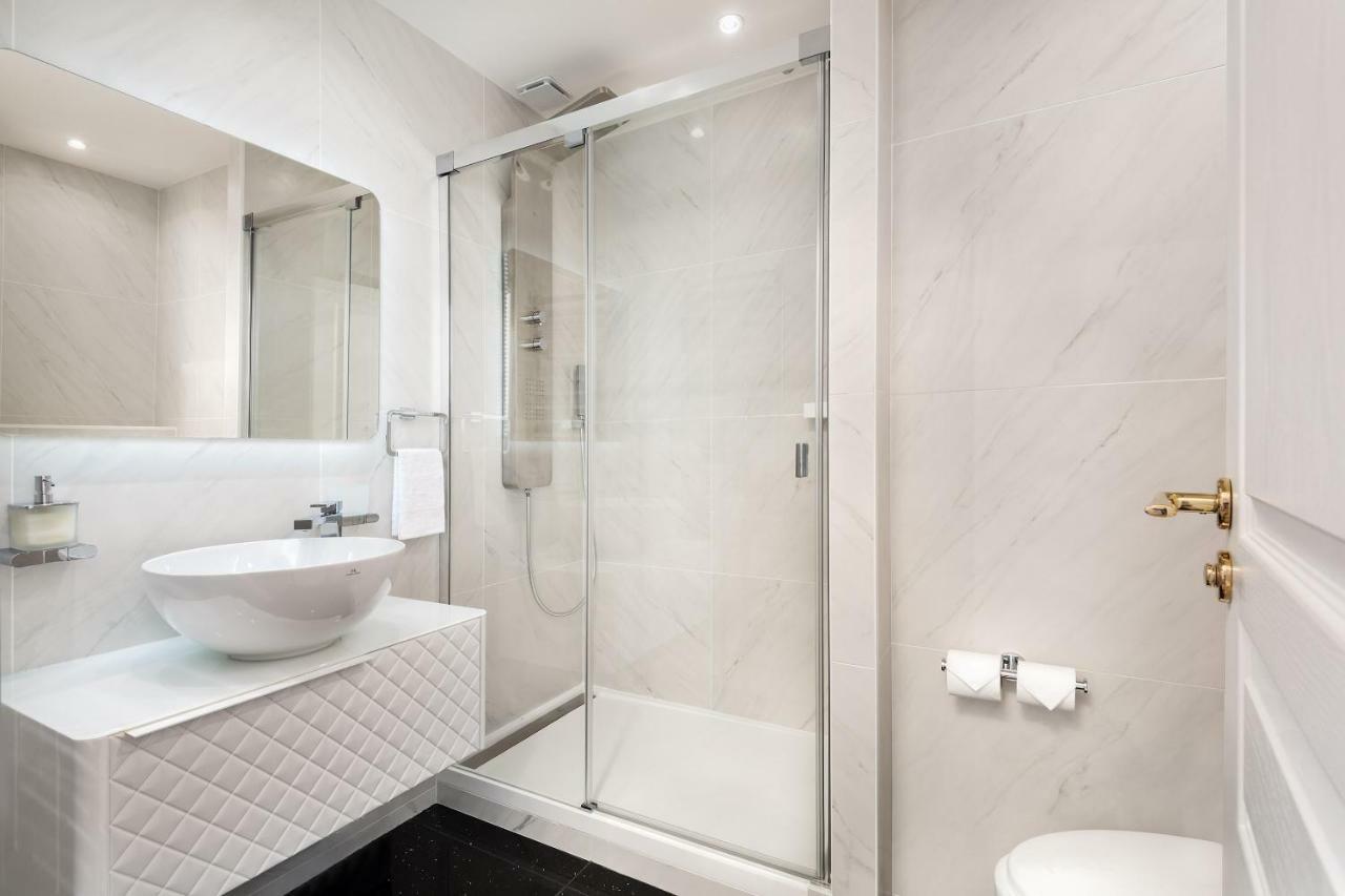 Les Demoiselles A - Au Pied Du Chateau Appartement
